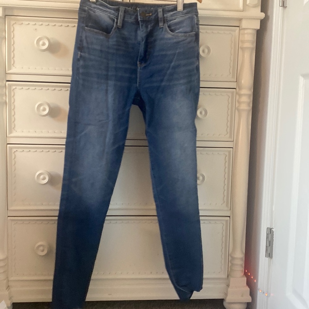 Blue American Eagle Skinny Jeans, size 4